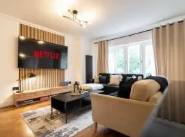 Luxury City Centre Haven Super King En-suite with Parking