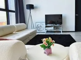 Near Georgetown with Beautiful city view 2 room fit 4 to 7 pax