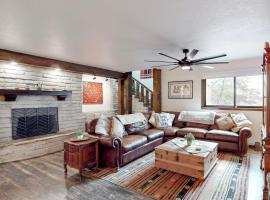 Tranquil Trails -Quiet Area - Pet Friendly - By I-40, hotel v destinaci Albuquerque