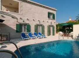 10 Persons Villa With Pool at Island Brac