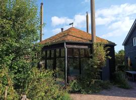 Ons Huisje Achter - De Hooischuur, hotel in Noordwijkerhout