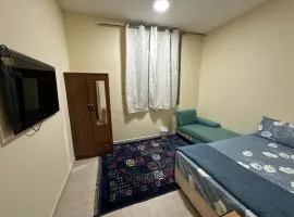 Room in nakheel with sea view