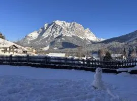 Alpinum Hostel Biberwier - Günstige Privatzimmer in der Zugspitz Arena