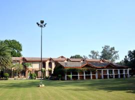 Ashok Country Resort: Yeni Delhi'de bir tatil köyü