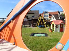 Elizabeth Łeba - Pokoje Gościnne, hotel in Łeba