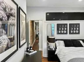 NYC XL 4 bed brownstone Gem