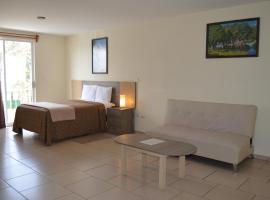 Hotel Ciprés Puebla, hotel v destinaci La Concepción