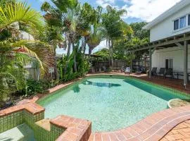 Coconut Palms Deluxe Two Bedroom Apartment