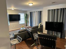 Luxury Townhouse in Newark, hotel in Newark