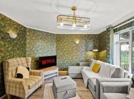 5 bedroom House for Contractors,Workers,Relocation,Insurance,Free Parking, Cottesloe