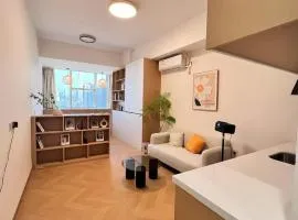 House of Great White Apartment