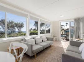 Beachhouse Currarong - Pet Friendly Beachfront