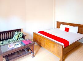 RedDoorz at Dewa Breeze Inn Near Paralayang, Hotel in Songgoriti