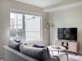 Redmond jr 1br w bbq gym nr shopping SEA-630