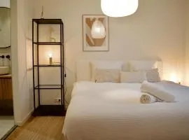 Luxury room with private bathroom on great location.