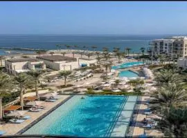 Bespoke Holiday Homes - Seaside Luxury 2BR in Address Residence, Fujairah