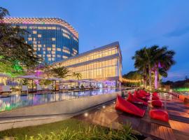 LOTTE Hotel Yangon, hotel with hot tubs in Yangon