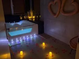 Apartament z prywatnym jacuzzi - bezpłatny parking - ogród