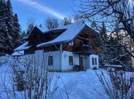 Ferienwohnung Waldhauser, hotel in Hermagor