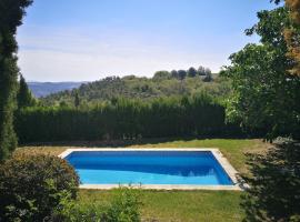 Masia Cal Millàs - Turisme Rural, Hotel in Castellfullit de Riubregós