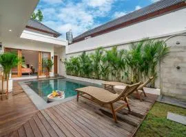 Exclusive Luxury Villa with Pool - Your Private Oasis Steps from the City Center!