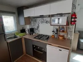 Mobilhome dans Camping Vias plage