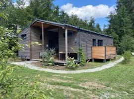 Modernes Tinyhouse Trailer Cabins am Waldrand - mit Seezugang