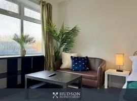 Donnington Apartments - Studio 1