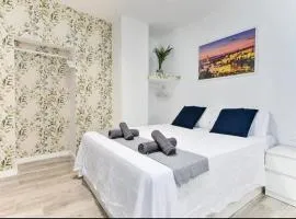 Cozy Studio in Málaga Center- WiFi & AC