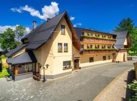 VacationClub - Szy&Mon Koniówka Pokoje Gościnne