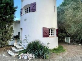 La Tour, hotel v destinaci Béziers