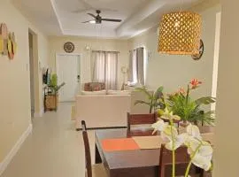 Sea La Vie Cozy 2-Bedroom Beachfront Escape