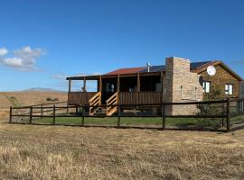 Rolling Hills Farmstead, farm stay in Caledon