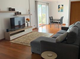 Ocean View Condo, hotel din Caniço