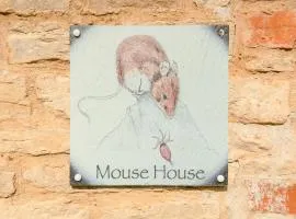 Mouse House at Tove Valley Cottages