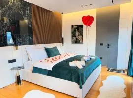 Stayinn Emerald Shkoder