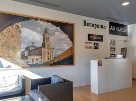 AS Hoteles Ponferrada، فندق في Columbrianos
