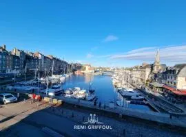 Les Colombages - studio ON the port of Honfleur - nice view