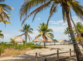 Cabaña San Miguel, hotel em Moñitos