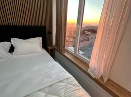 Luz de Sol Rooms, hotel v destinaci Krujë