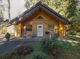Mt Baker Lodging Cabin 61MBR - A delightful 1 story, 3 bedroom, 2 bath cabin