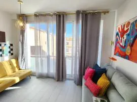 ArtHouse Sky Terrace 120 m from Beach
