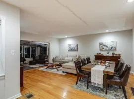 Cincinnati Home, Patio w/ Downtown Views!