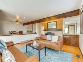 2 Mi to CU Boulder Townhome with Private Deck!