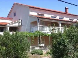 Apartments with a parking space Lopar, Rab - 23736