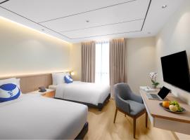 FOX Lite Hotel Majalaya, хотел в Bojong