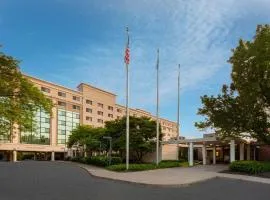 Randolph Hotel Liverpool Syracuse Airport West, Trademark