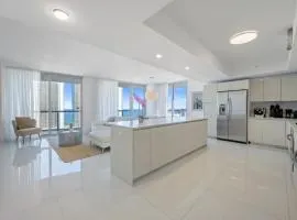Luxury 3BR With Stunning Views on High Floor