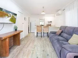 Coconut Palms Spacious 1 Bedroom Apartment