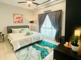 Emira Residence by AisyieraLodgestay